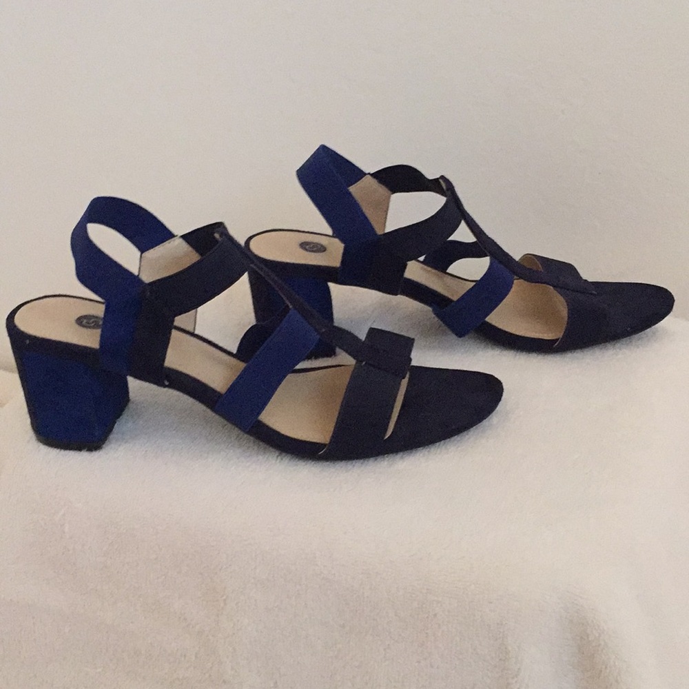 EUC Dressbarn Navy & Royal Blue Faux Suede Block Heel Sandals | Size 8.5